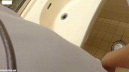 【個人撮影】学校帰りのJ〇を公衆トイレで援助